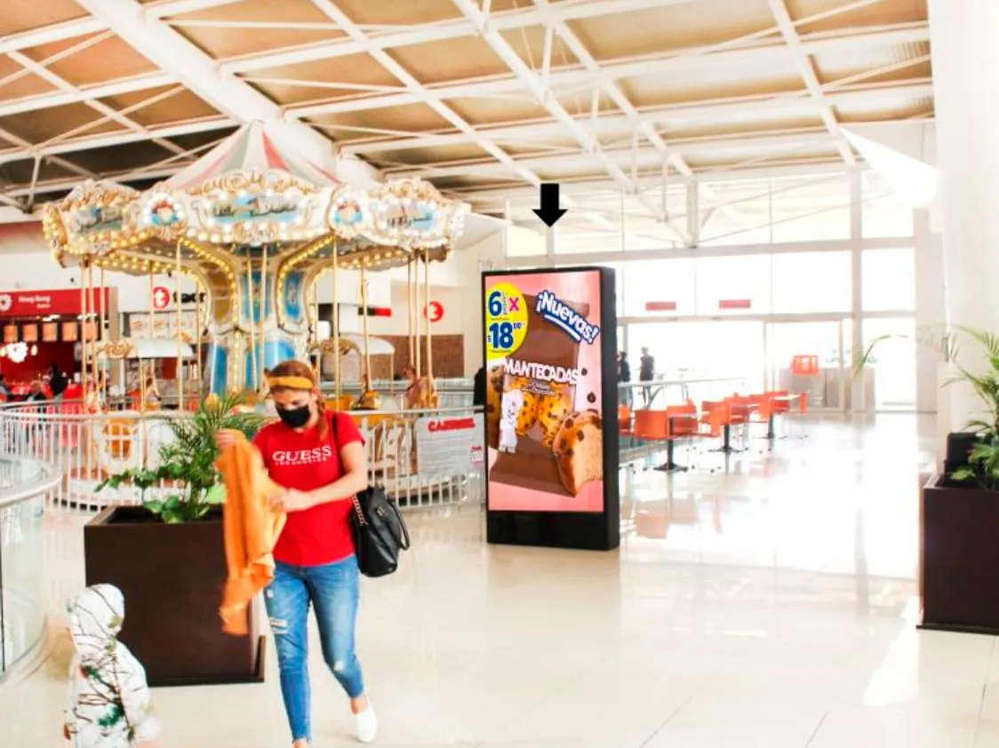 Pantalla LED Plaza las Américas MUPI 4 Fast Food Sushi, Morelia